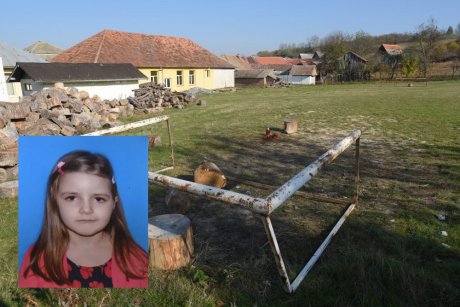 O fetiță a fost strivită de poarta de fotbal pe terenul școlii. Este al doilea caz la aceeași școală din Bihor