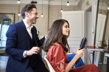 Rowenta lansează Ultimate Experience - peria rotativă inspirată de hairstiliști, creată pentru tine
