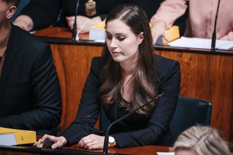 Prim-ministru Finlandei, cea mai tânără femeie pe acest post, a fost crescută de două mame