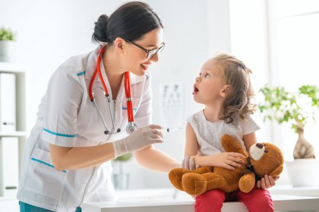 10 întrebări despre antibioticele la copil cu răspunsuri de la medic