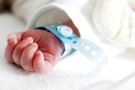 Cea mai tânără victimă a coronavirusului: un bebeluș a decedat la numai 7 săptămâni