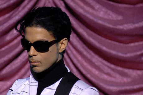 Puțini știu că artistul Prince a fost tată: povestea tragică a unui star nefericit