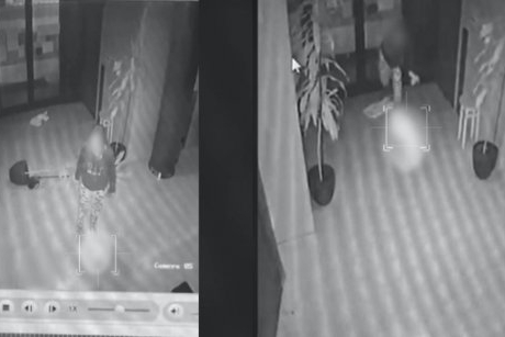 Video șocant! O mamă din Timiș și-a aruncat bebelușul de 2 luni pe podea