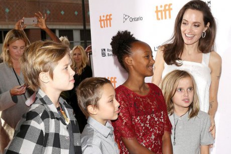 Angelina Jolie acuzată de vecini că nu își disciplinează copiii: „Nu îi poate controla. Sunt gălăgioși și ascultă muzică tare și noaptea”
