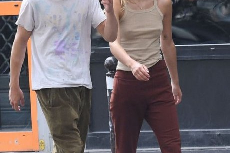 Cum arată fiul lui Johnny Depp la 18 ani. Fotografie rară cu Jack, la plimbare cu iubita lui