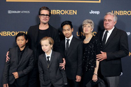 Copiii lui Brad Pitt nu și-au văzut bunicii de 4 ani. De ce Angelina nu se împacă deloc cu fosta ei soacră