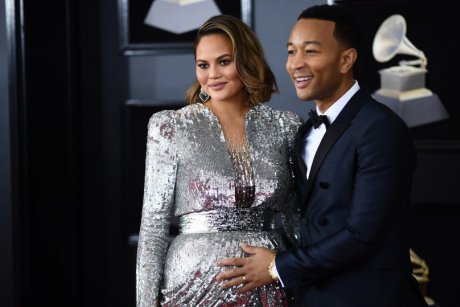 Chrissy Teigen, probleme cu sarcina din nou! A făcut transfuzii, după ce a sângerat timp de o lună