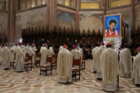 Primul sfânt milenial: Papa l-a beatificat și a devenit ”influencerul lui Dumnezeu” la numai 16 ani