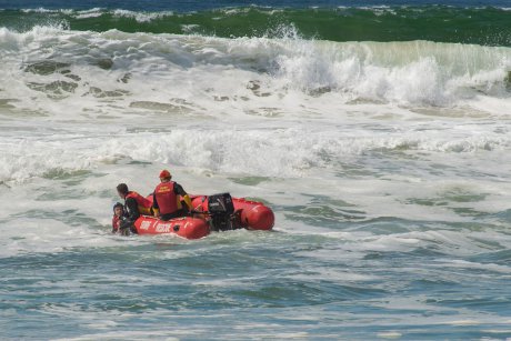 Video! Imagini sfâșietoare cu o mamă care își pierde copilul în apele Mediteranei: "Mi-am pierdut copilul! De ce eu? Unde este copilul meu?"