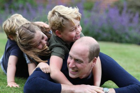 Prințul William în impas: nu știe cum să explice o glumă deocheată fiului său de 7 ani