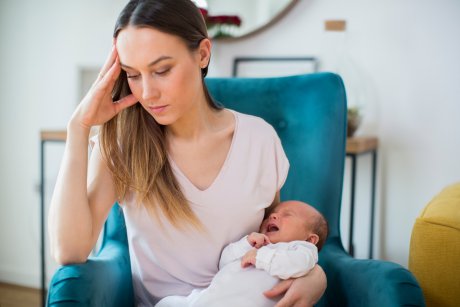 De ce este bebe agitat la sân?