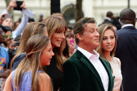 Sylvester Stallone are trei fiice, una mai frumoasă ca cealaltă. Uite cat de mari au crescut! Au deja milioane de urmăritori în Social Media