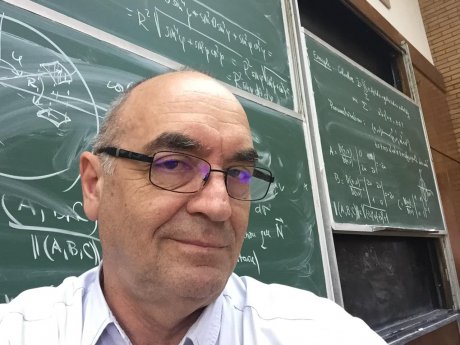 Profesor: ”Dragi părinți, vă plângeți că se fură în țara asta și voi îi învățați pe urmașii voștri să fure?” 5% din elevii de la Olimpiada online au copiat, unii ajutați de părinți