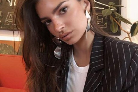 Veste mare! Emily Ratajkowski a născut și își va lăsa copilul să își aleagă singur identitatea de gen. Iată ce nume bizar i-a pus