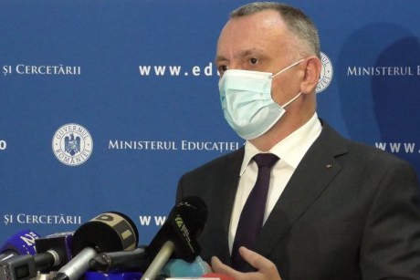 Ultima ORĂ! Este oficial: vacanța de o lună pentru elevi. Declarația Ministrului Educației