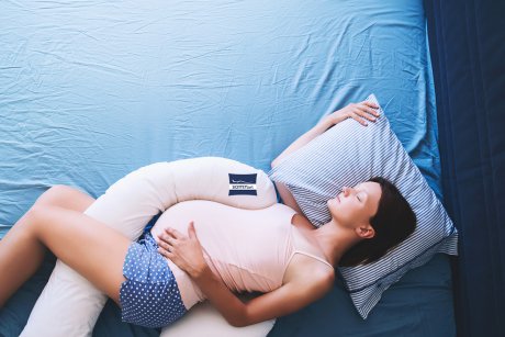 Testăm și recomandăm: Perne pentru gravide care chiar te ajută să dormi în sarcină