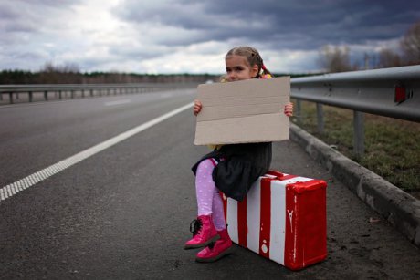 De ce tot mai mulți copii fug de acasă în pandemie? Răspunsul psihologului