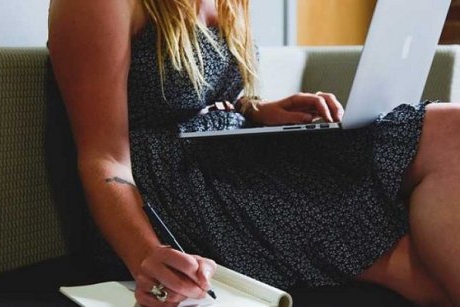 8 lucruri pe care trebuie sa le știe femeile antreprenor online
