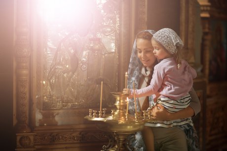 Pe 17 septembrie prăznuim pe Sfânta Sofia! Spune rugăciunea care ajută mamele și fiicele aflate în necaz