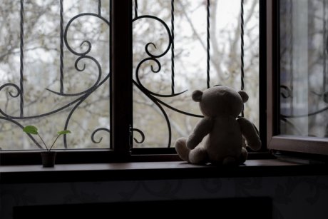 „De ce m-ai făcut și de ce m-ai lăsat?”. Durerea sutelor de copii abandonați din România