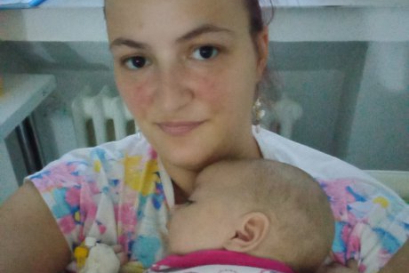 Episod traumatizant la Spitalul din Pitești: ”M-au amenințat că îmi ia copilul”
