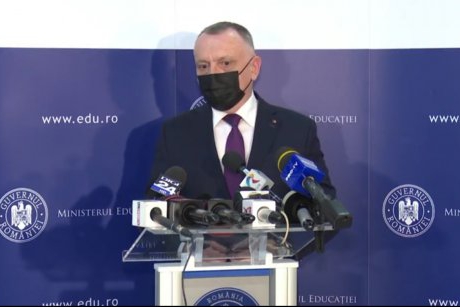 Anunțul lui Cîmpeanu: în valul 5 școlile vor trece în online. Iată de când