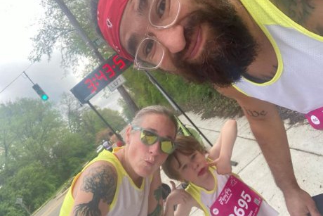 Critici dure pentru părinții care și-au lăsat fiul de 6 ani să participe la un maraton