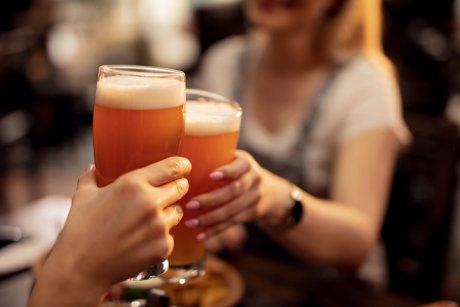 Un nou studiu demonstrează de ce este bine să bei o bere pe zi
