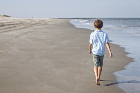 Caută și vei găsi: ce descoperire incredibilă a făcut un copil de 6 ani pe o plajă