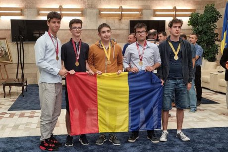 Aur pentru elevii români la Olimpiada Internațională de Astronomie și Astrofizică 2022. Felicitări!