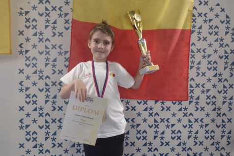 Despre Nicolas, băiețelul din Iași care este campion european la șah la numai 8 ani