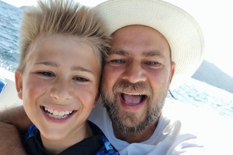 Fiul lui Cosmin Seleși a fost diagnosticat grești cu autism. Cum s-a întâmplat asta
