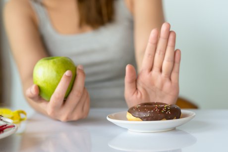 5 pași simpli prin care să îți schimbi obiceiurile alimentare
