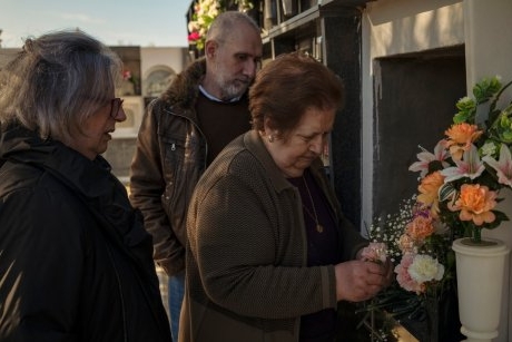 O femeie însărcinată în 7 luni a murit subit după ce a spus că nu se simțea foarte bine