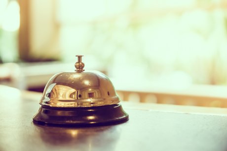 O mamă își crește toți cei șase copii într-o cameră de hotel