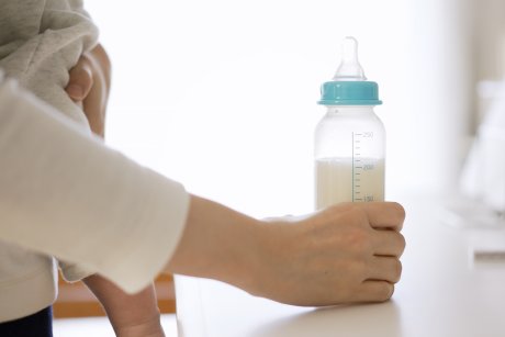 Ce se întâmplă dacă copilul consumă lapte praf expirat?