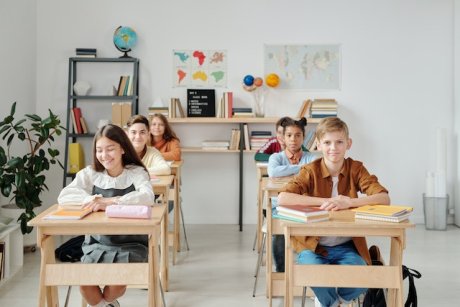 Copilul este anxios că se întoarce la școală? Ce ai de făcut tu, ca părinte