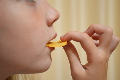 Un adolescent a murit după ce a mâncat un chips extrem de picant
