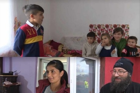 Uitați de lume și fără niciun ajutor. O mamă cu cinci copii dintr-un sat din Iași trăiesc în condiții greu de imaginat