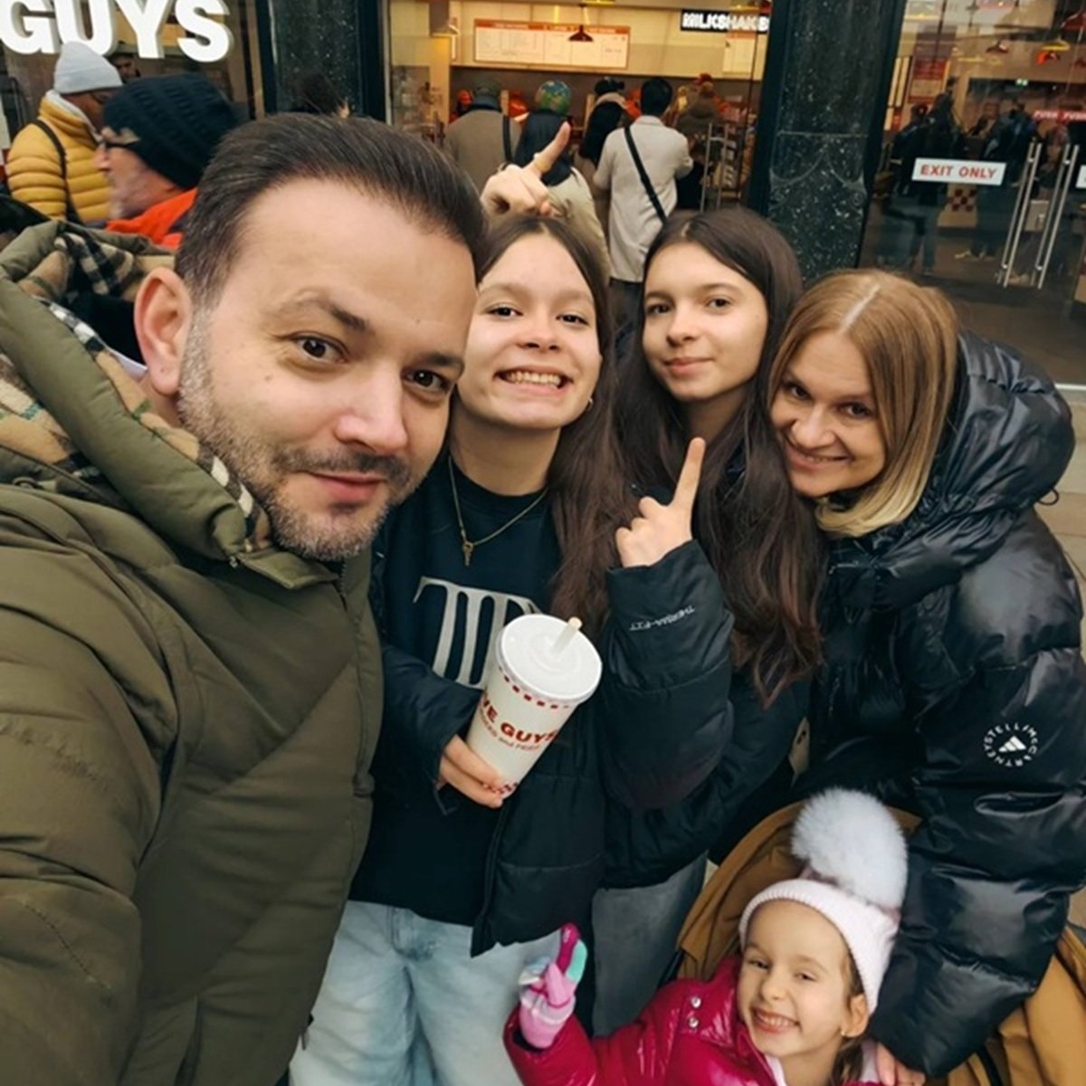Mihai Morar, declarații sincere despre viața cu patru figuri feminine. „Să simți toată energia aia feminină, creatoare, de bucurie"
