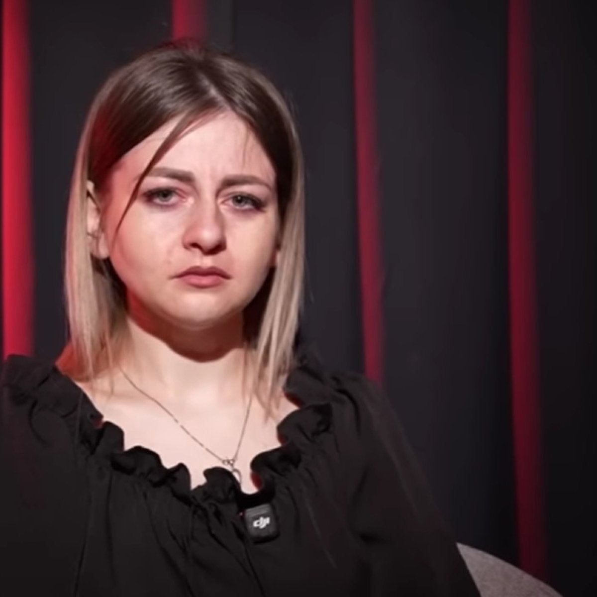 „Soțul mi-a luat copiii și m-a alungat din casă de dragul amantei. Îmi văd băieții de peste gard", suferința de mamă prin care trece Cătălina