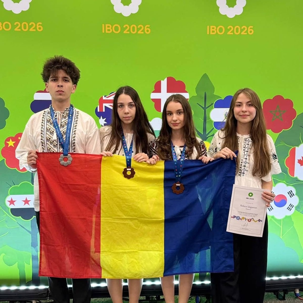 Elevii români au urcat din nou pe podiumul excelenței! Trei medalii câștigate la Olimpiada Internațională de Biologie 2026