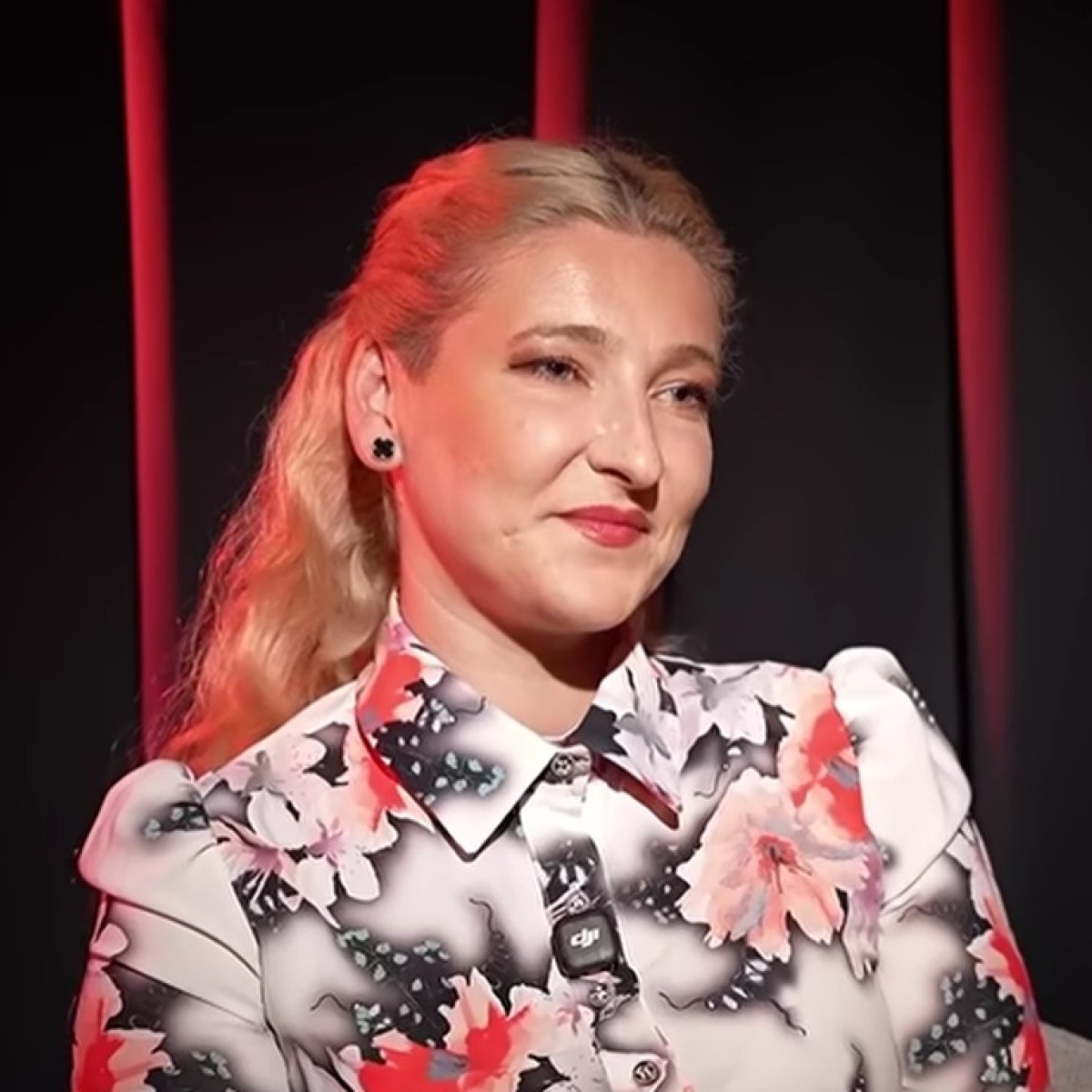 „Rudele soțului m-au trimis să fac avort. El m-a lăsat singură cu 2 copii și a plecat la părinți”. Cristina credea că viața ei este complet distrusă, dar soarta a răsplătit-o