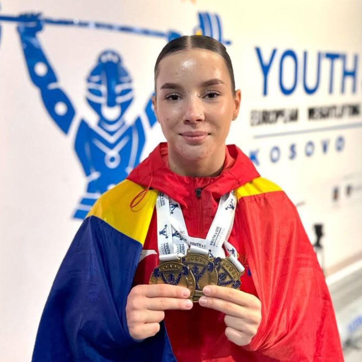 Alexia Șipoș, campioană la numai 17 ani. A adus acasă 3 medalii de aur la Europenele de haltere