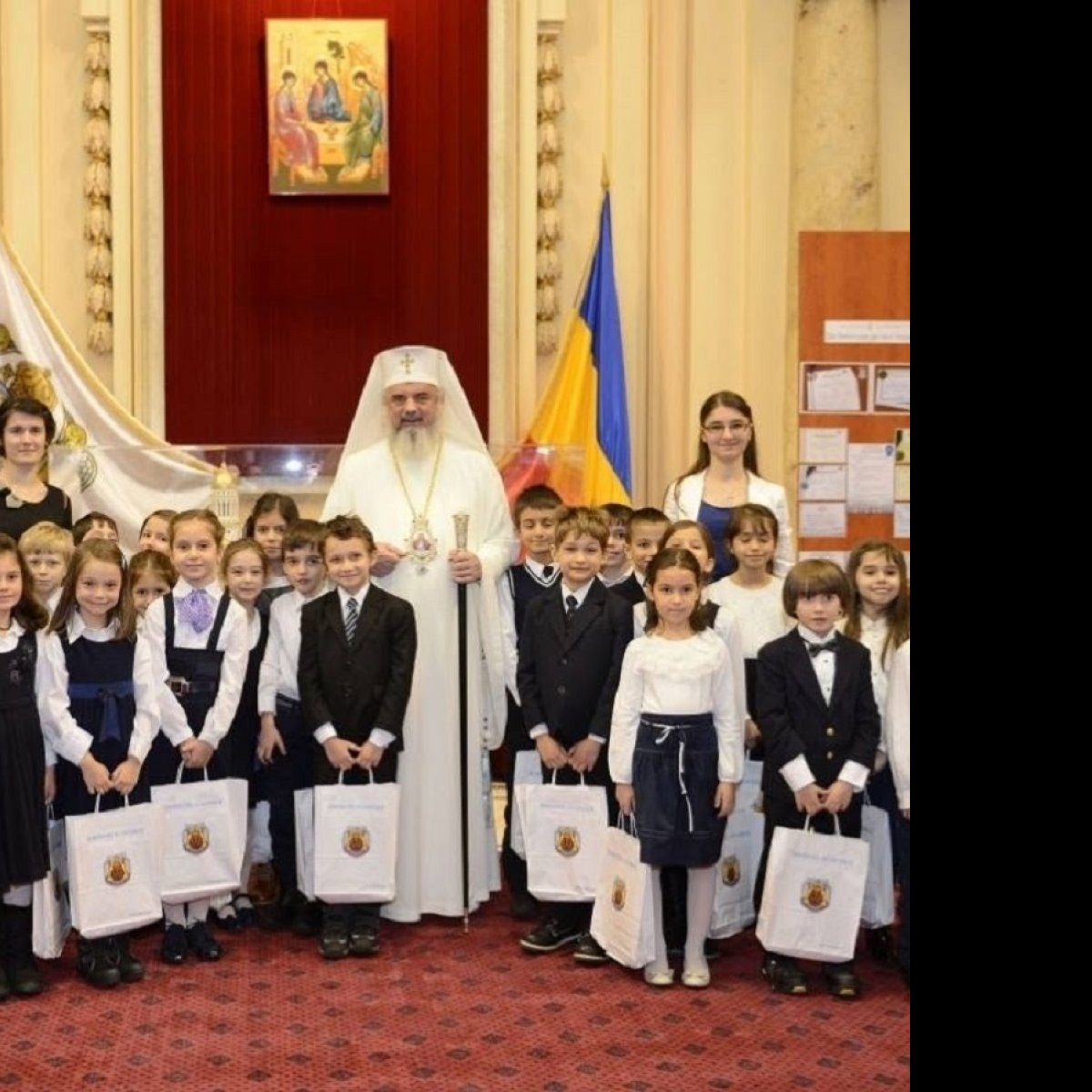 Patriarhul Daniel, mesaj pentru elevi înainte de noul an școlar 2026-2027. „Copiii și tinerii sunt daruri ale lui Dumnezeu pentru familie, pentru Biserică și pentru popor”