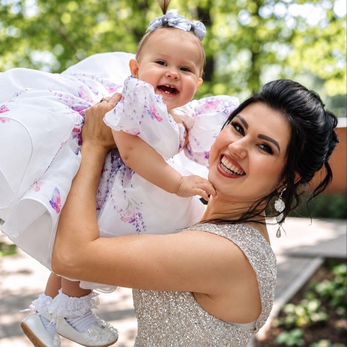 Inna, o tânără mamă de 28 de ani a murit alături de fetița ei de numai un an, în timpul unui atac cu drona rusească în Ucraina. „Era o învățătoare excepțională"