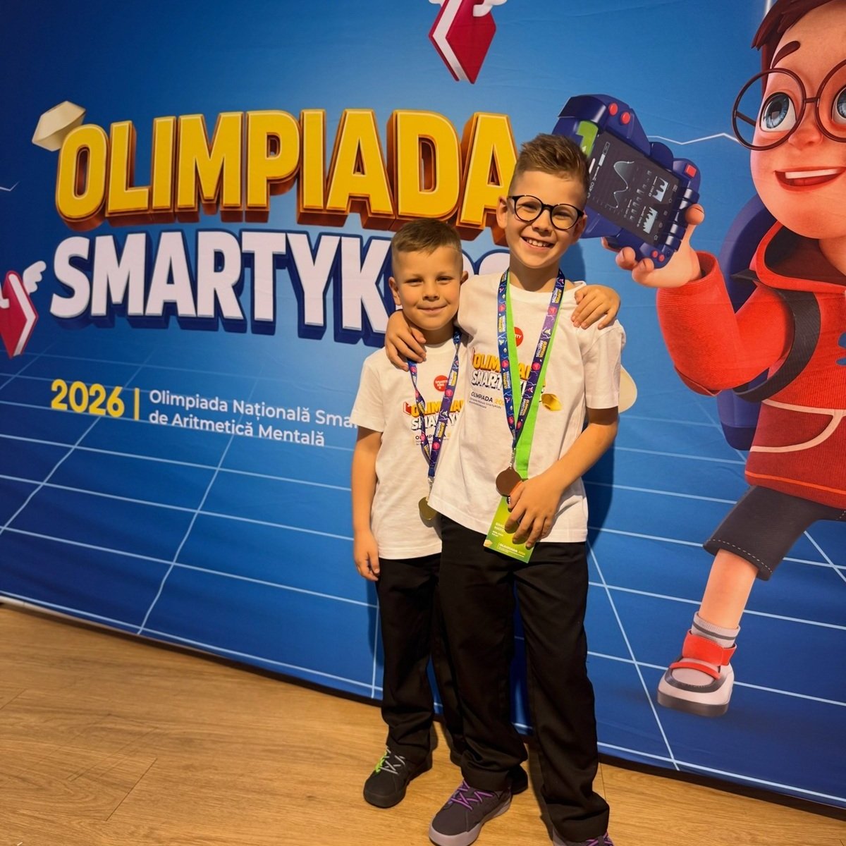 Matei și Ștefan, doi frați de 6 și 8 ani din Rădăuți au fost premiați la Olimpiadei Naționale de Aritmetică Mentală