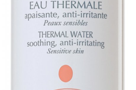 Must-have dupa vacanta: apa termala de la Avene