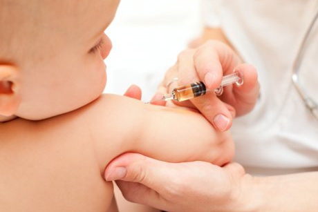 Dr. Ana Culcer despre importanta vaccinurilor pentru copil, familie si societate