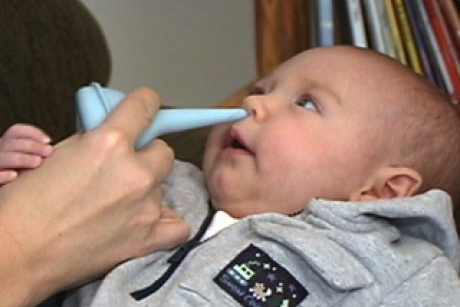 Desfundarea corecta a nasului la bebelusi